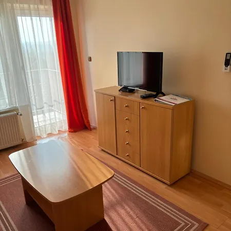 Afamado Fisli Apartment Heviz
